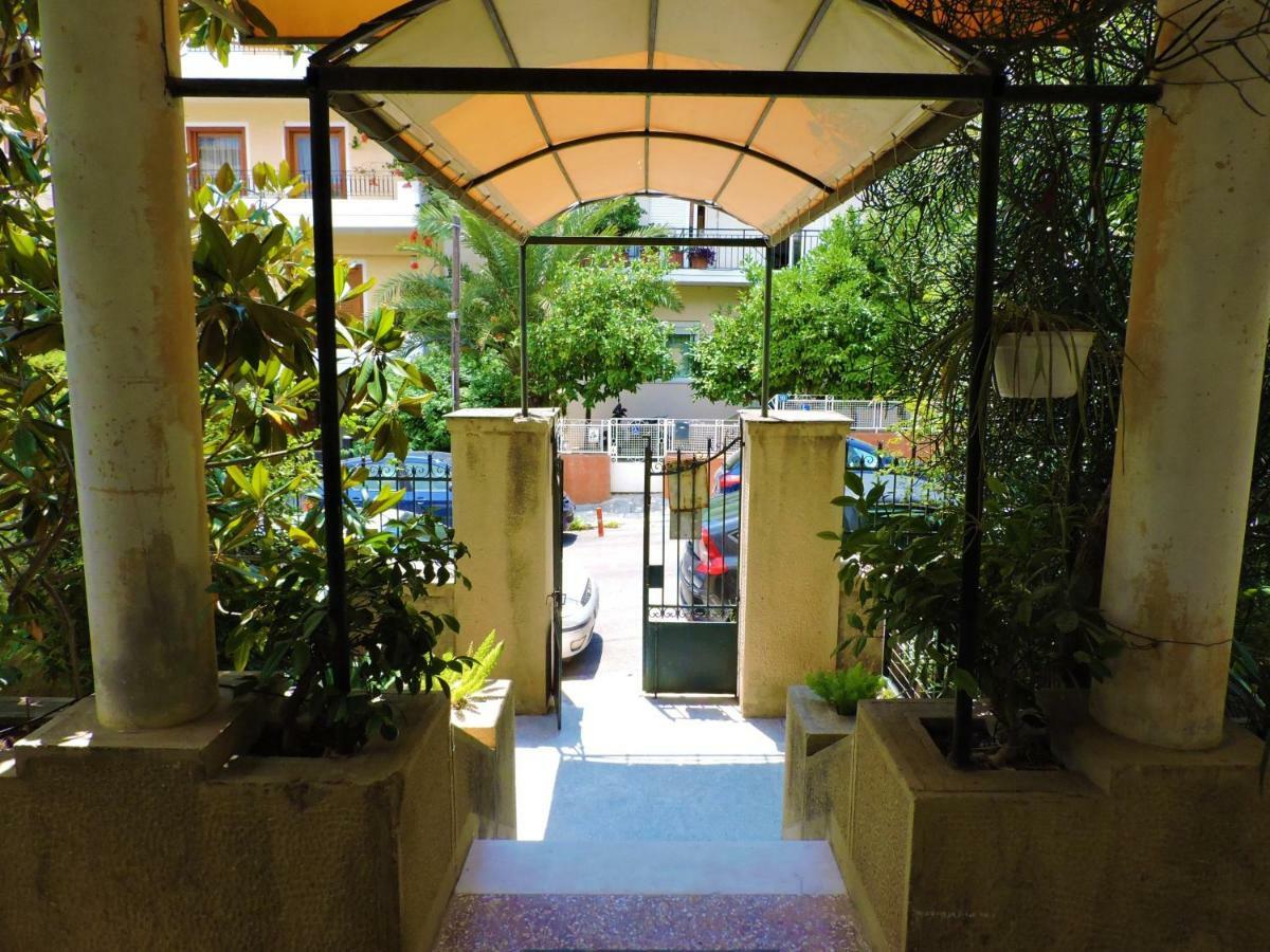 Casa Oliver Athen Exterior foto